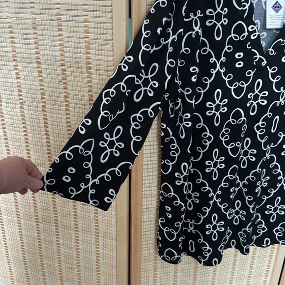 Black / White Knit Tunic XXL - Picture 2 of 6